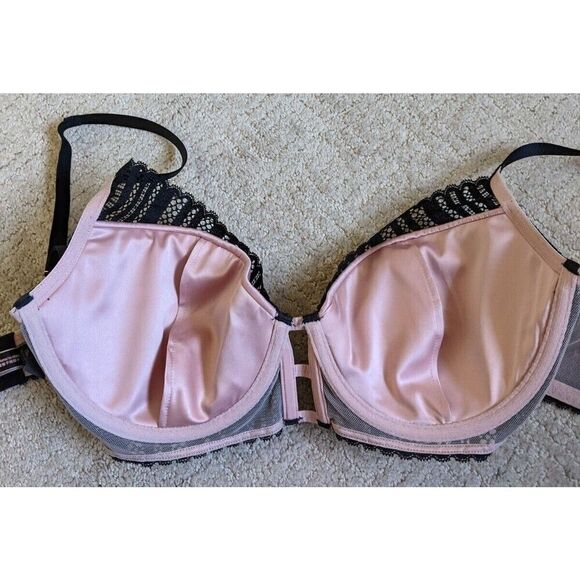 Victoria's Secret Black Lace Plunge Lightly Lined Underwired Adjustable Bra 34DD - Picture 5 of 8